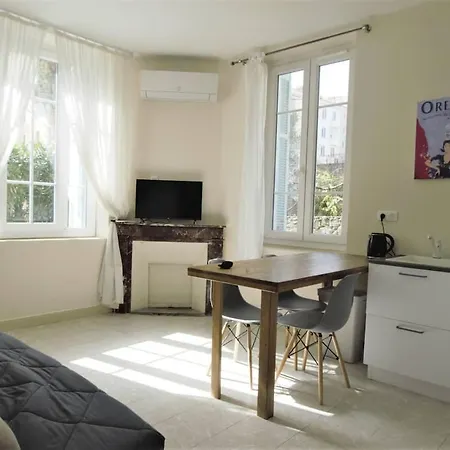 Renove & Climatise + Jardinet - Centre Ajaccio Apartment
